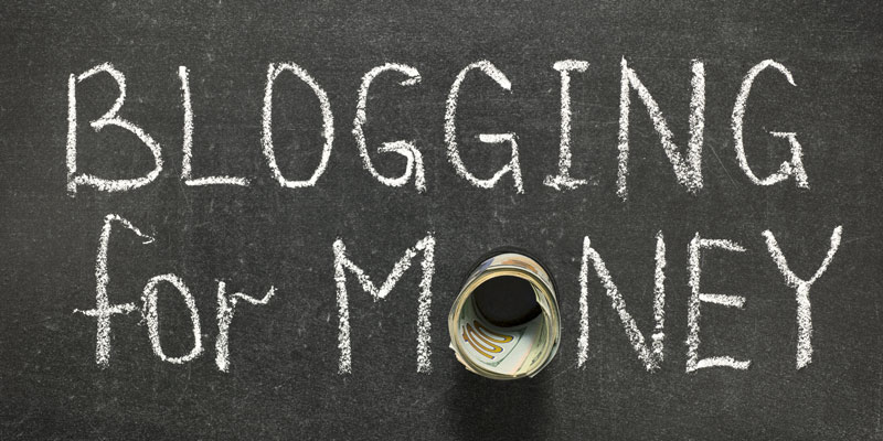 Bloggers too can earn a huge amount of money online